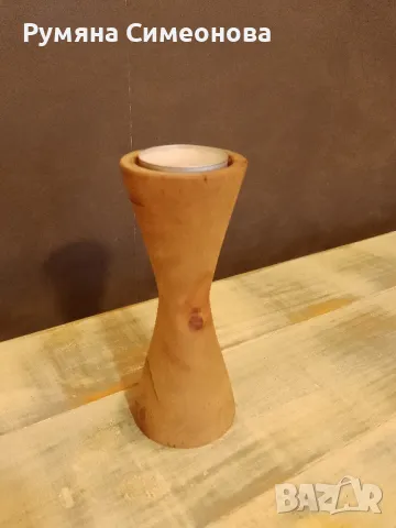 Дървен свещник 