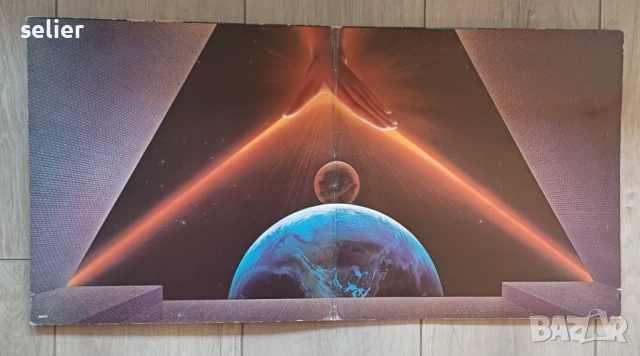Earth, Wind & Fire ‎– Raise! Издание uk 🇬🇧 1981г-GATEFOLD Стил: Funk / Soul Състояние на винила:ед, снимка 3 - Грамофонни плочи - 53036880