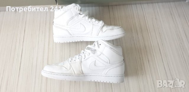 Nike Air Jordan1 Retro Tripple White Mens Size 43/27.5 UK 8.5 US 9.5 ОРИГИНАЛ!, снимка 10 - Кецове - 43021167