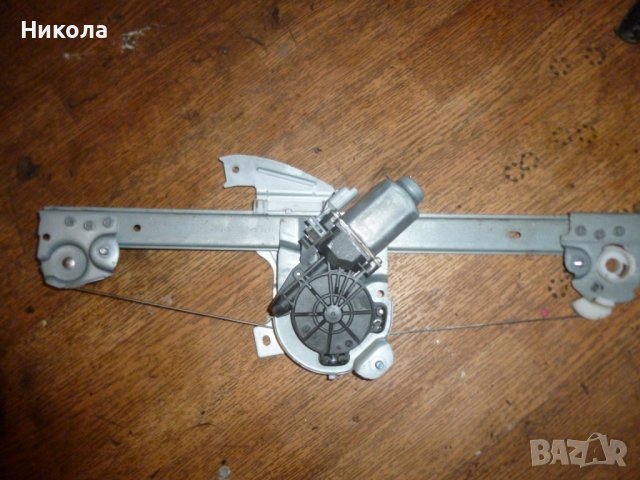 Преден десен  ел.стъклоповдигач-Пежо 107, снимка 3 - Части - 38591223