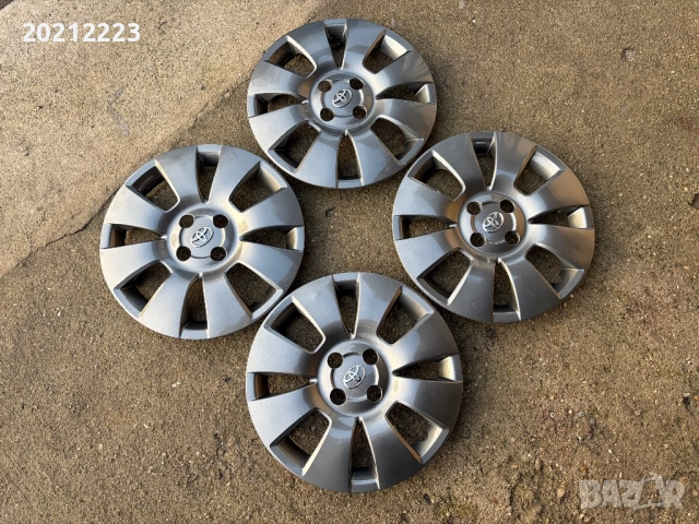 4 броя оригинални тасове за Toyota Yaris 15, снимка 5 - Аксесоари и консумативи - 52774375