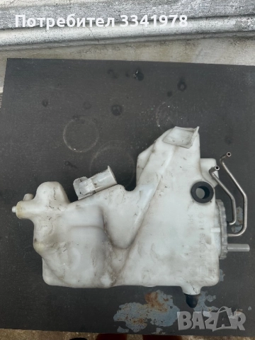 Казанче за течност за чистачки Mercedes E-class w211, снимка 3 - Части - 51568501