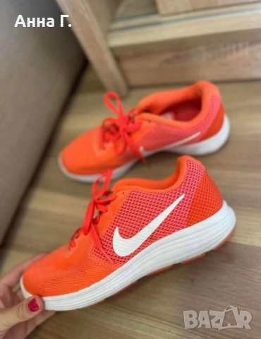 Дамски маратонки Nike