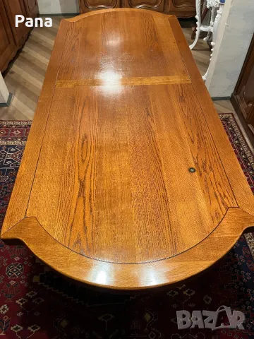 Масивна трапезна маса 