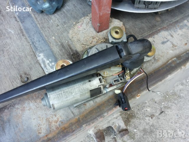 Мотор чистачки Ford Eskort, снимка 2 - Части - 32533215