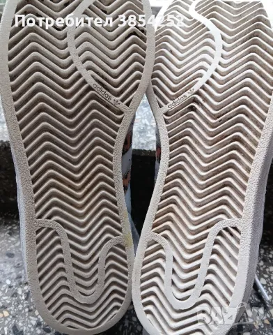 Оригинални маратонки Adidas , снимка 4 - Маратонки - 50430576