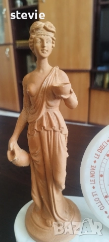 Часовник със статуетка, снимка 2 - Статуетки - 51452824