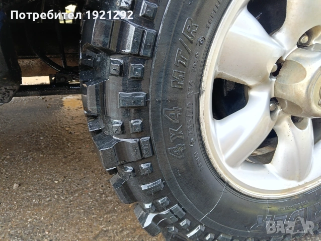 Нисан Терано 2.4, снимка 9 - Автомобили и джипове - 53416875