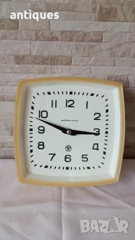 Стар стенен часовник - Стрела - СССР - Антика - 1980", снимка 1