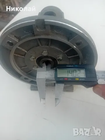 редуктор червячен, снимка 3 - Други машини и части - 48344788