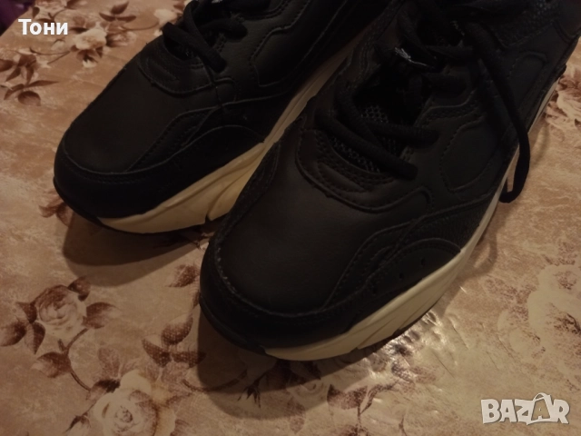 BERSHKA Оригинал Нови Кожени Дамски Маратонки 39, снимка 6 - Маратонки - 52793485