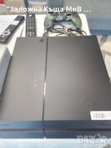 Конзола Sony PS4 + Джойстик + Кутия, снимка 3 - Игри за PlayStation - 43460351