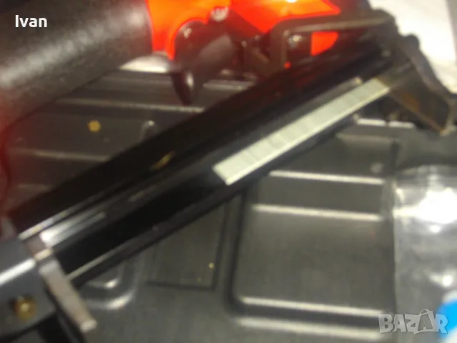 НОВ Малък Немски ПНЕВМАТИЧЕН ТАКЕР за скоби 6-16мм Дърводелски Тапицерски Пълен комплект LUX TOOLS, снимка 13 - Други инструменти - 47532147