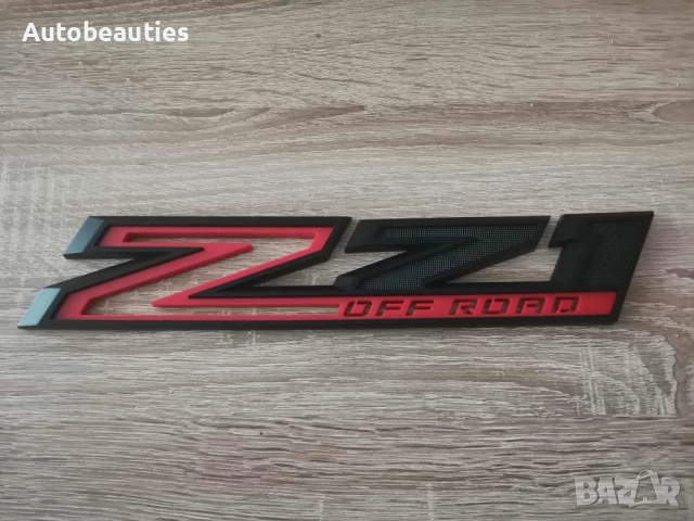 Chevrolet Z71 Offroad черно с червено емблема