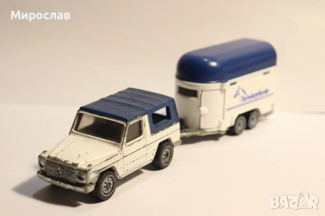 1/55?? SIKU MERCEDES BENZ ПРЕВОЗ ЗА КОНЕ КОЛИЧКА МОДЕЛ, снимка 4 - Колекции - 52976546