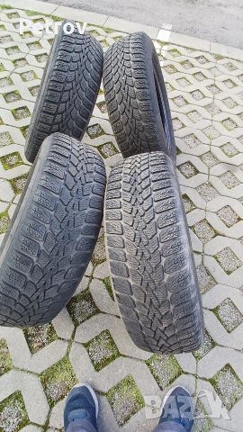 Зимни гуми 185 65 15 Dunlop, снимка 3 - Гуми и джанти - 53396658