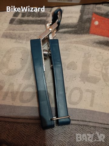 Кухненска щипка за преместване на горещи съдове НОВА