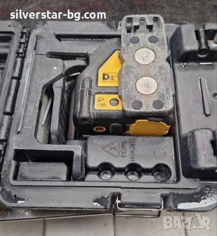 Лазерен нивел Dewalt, снимка 3 - Измервателни инструменти - 52150774