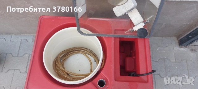 Перяща прахосмукачка Clarke , снимка 3 - Прахосмукачки - 52144314