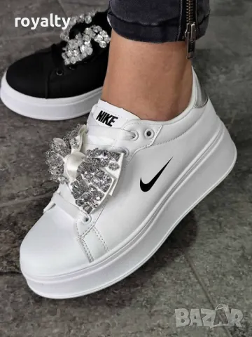 Nike дамски маратонки , снимка 13 - Маратонки - 49311781