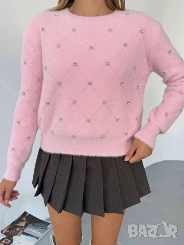 Кашмирено пуловерче с камъчета  , снимка 2 - Блузи с дълъг ръкав и пуловери - 51681915