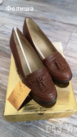 Стилни Дамски Обувки MISO от Естествена Кожа на Ток с Пискюли 