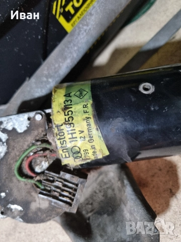 VW Golf 3 Моторче и раменна чистачки, снимка 2 - Части - 51570003