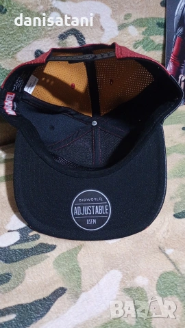 Колекционерски фенски комплект Дедпул Стилбук,Шапка,Карти и Метална табела, снимка 10 - Blu-Ray филми - 53500471