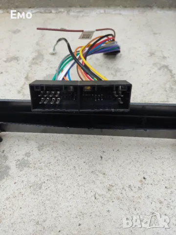 Рамка за мултимедия 10" Hyundai i40, снимка 2 - Аксесоари и консумативи - 50111416