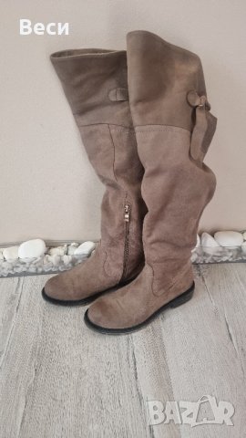 Дамски велурени ботуши