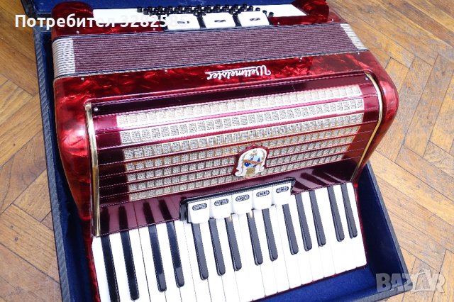 Акордеон Велтмайстер 60 баса, снимка 1