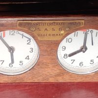 Шахматен швейцарски часовник стар, снимка 1 - Антикварни и старинни предмети - 39114315