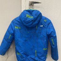 Топло скиорско яке обличано веднъж, снимка 2 - Детски якета и елеци - 43181377