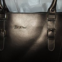 Нова дамска чанта ,златист цвят, снимка 2 - Чанти - 34916617