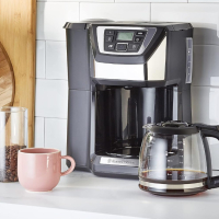 Кафемашина Russell Hobbs с мелница дигитален таймер кана 1,5 л филтърна кафе машина за шварц кафе, снимка 3 - Кафемашини - 44897121