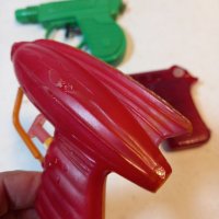 Стара играчка от соца воден пистолет , снимка 3 - Колекции - 39885957