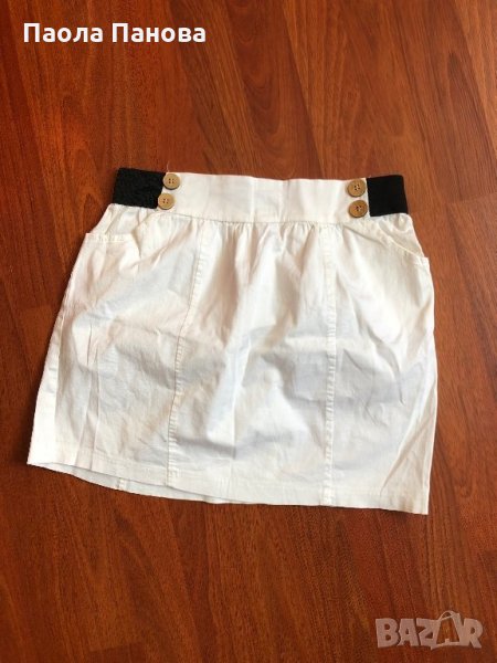 Къса бяла лека пола с ластик в кръста, снимка 1