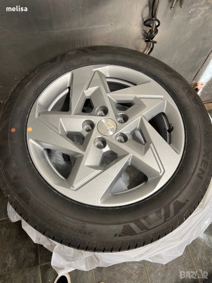 Hyundai Kona джанти и гуми 215/60R17 nexen нови 2025г., снимка 1