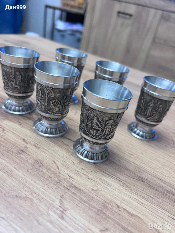 Винтидж комплект от шест уникално красиви калаени чашки, снимка 1