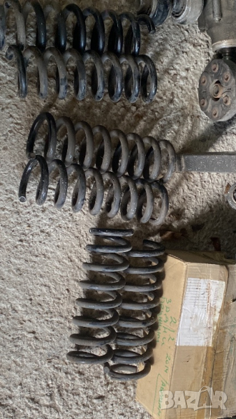 212 Е класа задни пружини, снимка 1