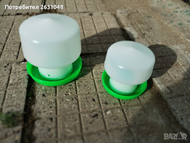 поилка за птици вакуумна от1.3 лт и 0.6 лт, снимка 1