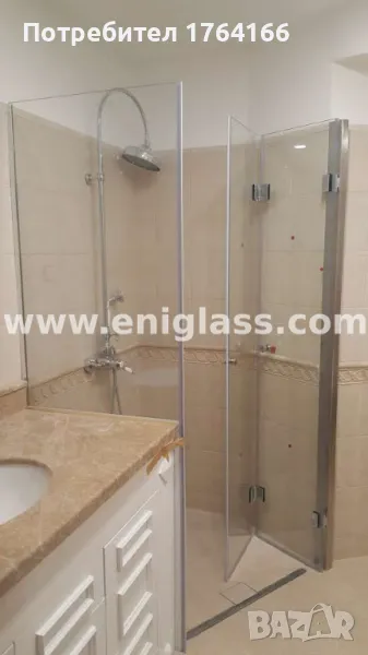 Душ кабина с трапец основа и стъклени прозрачни врати тип хармоника, снимка 1