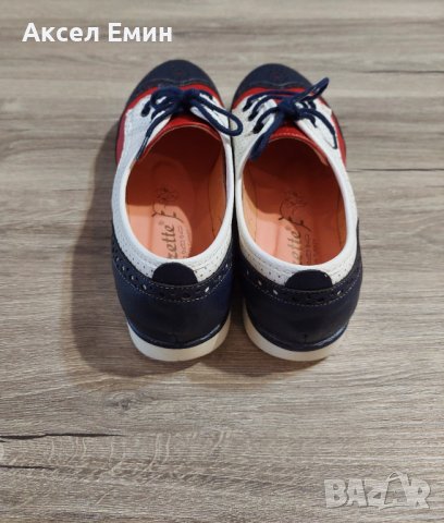 Дамски спортни обувки, снимка 2 - Дамски ежедневни обувки - 37048266