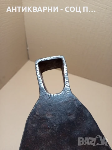 Соц Стара Ръчно Кована Мотика Тегло 0.950кг Номер/8/., снимка 6 - Антикварни и старинни предмети - 51184755