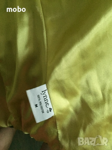 Зимно дамско яке, размер М, цвят – зелен, с топла подплата, закопчаване- с цип и копчета., снимка 2 - Якета - 51820679