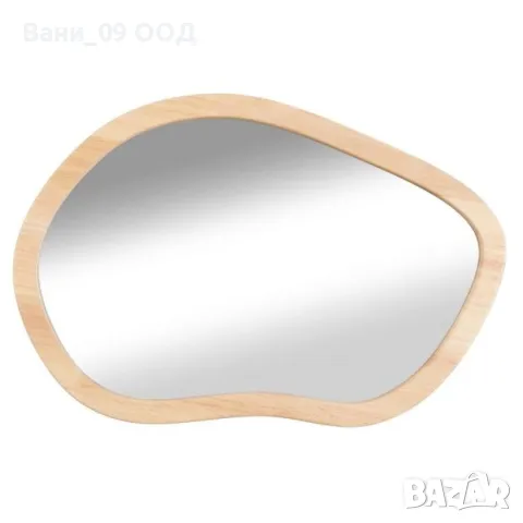 Огледало с неправилна форма и рамка от дърво 