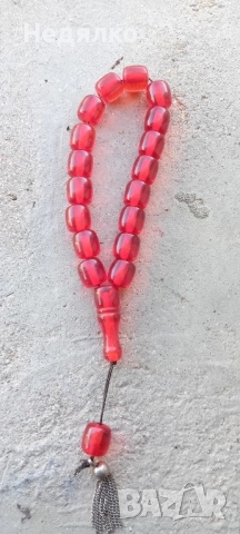 Стара броеница, кехлибар,38гр,17 зърна