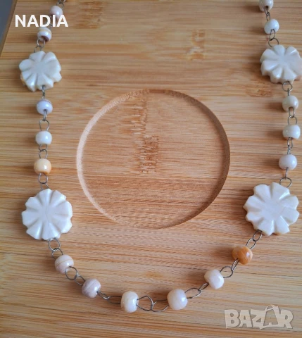 Колие от слонова кост и мъниста, снимка 2 - Колиета, медальони, синджири - 51312233