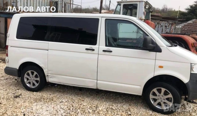 Фолксваген Транспортер на части Volkswagen Transporter T5 2.5 174к.с. (03-09)г. , снимка 4 - Бусове и автобуси - 51300202