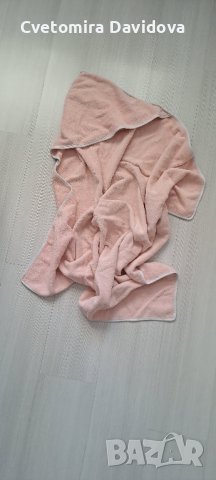 Детска кърпа и два халата за баня , снимка 1 - За банята - 43050659